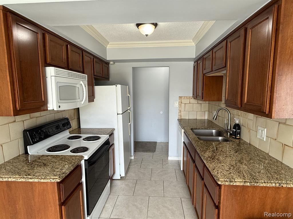 8162 24 Mile Road Utica, MI 48316 - Photo 2 of 14