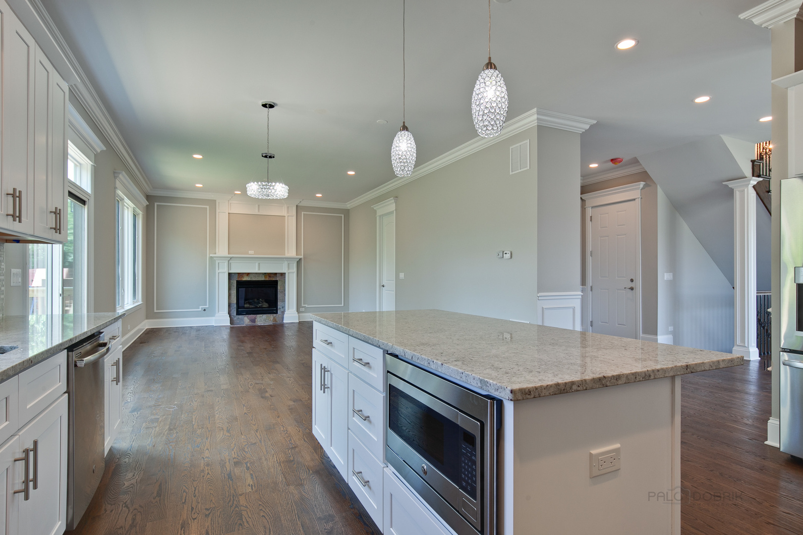 1747 Greenwood Road Glenview, IL 60026 - Photo 13 of 46