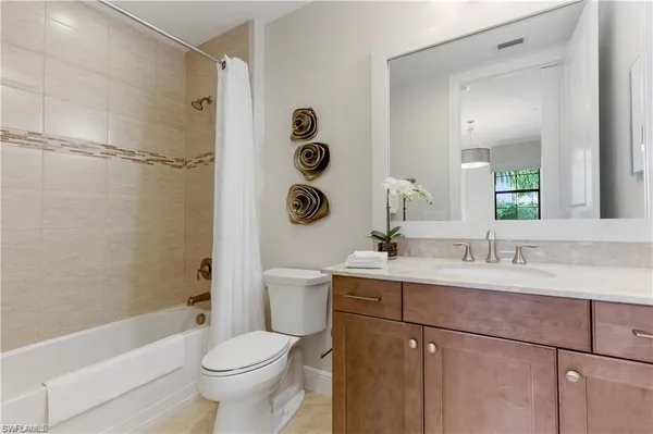 $8,500 | 16382 Viansa Way, Unit 3102, Naples, FL 34110