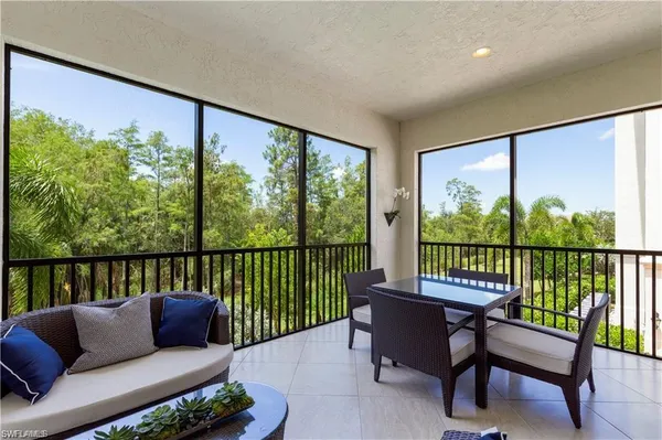 $8,500 | 16382 Viansa Way, Unit 3102, Naples, FL 34110