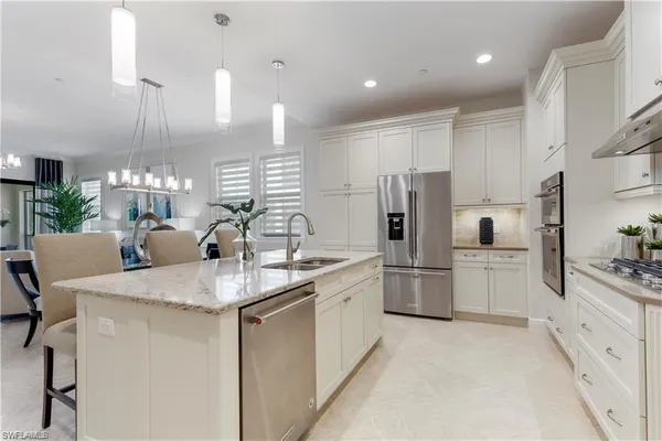 $8,500 | 16382 Viansa Way, Unit 3102, Naples, FL 34110