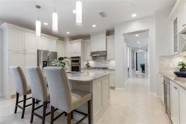 $8,500 | 16382 Viansa Way, Unit 3102, Naples, FL 34110