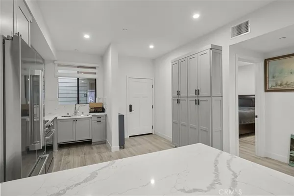 $890,000 | 2608 Honolulu Avenue, Unit 310, Montrose, CA 91020