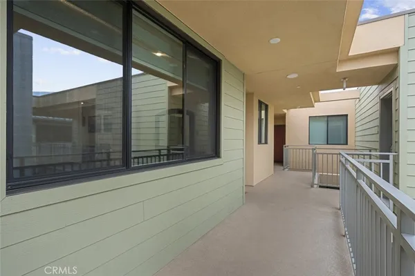 $890,000 | 2608 Honolulu Avenue, Unit 310, Montrose, CA 91020