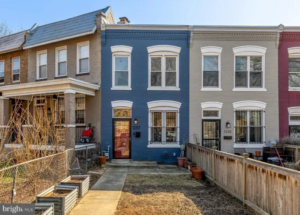 $675,000 | 1237 Potomac Avenue Southeast, Washington, DC 20003