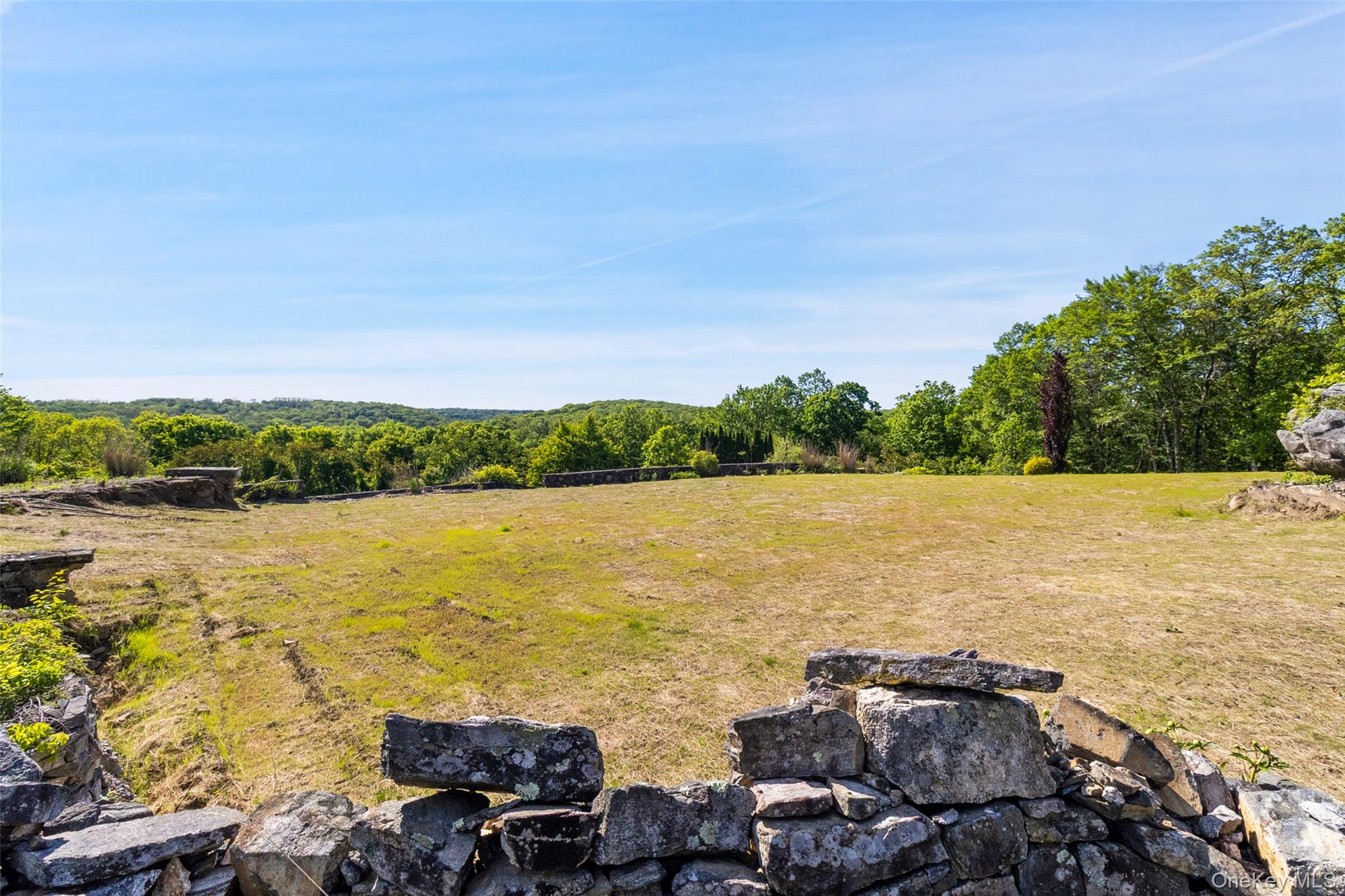 371-383 Pea Pond Road Katonah, NY 10536 - Photo 4 of 14 a view of an ocean and beach