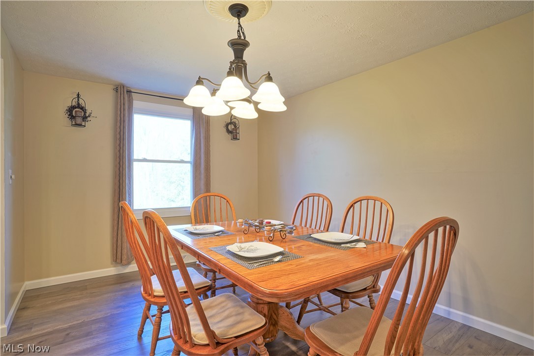 4240 Springdale Road Stow, OH 44224 - Photo 4 of 31 Gallery Image 4