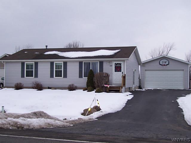 6449 Rapids Road Lockport Town, NY 14094 - Photo 1 of 1 Exterior Front