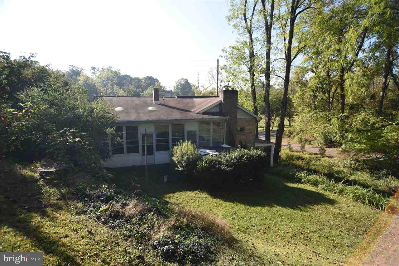 4360 Goose Valley Road Harrisburg, PA 17112 - Photo 2 of 24 Gallery Image 2