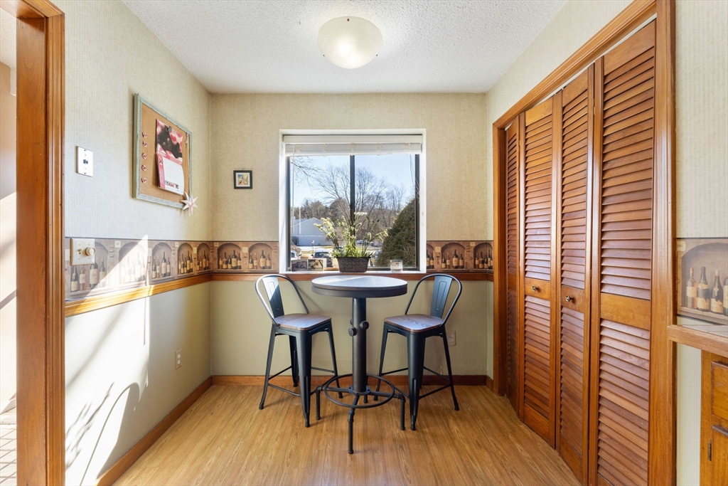 33 Apple Tree Hill Road, Unit 33 Hopkinton, MA 01748 - Photo 13 of 41 Gallery Image 13