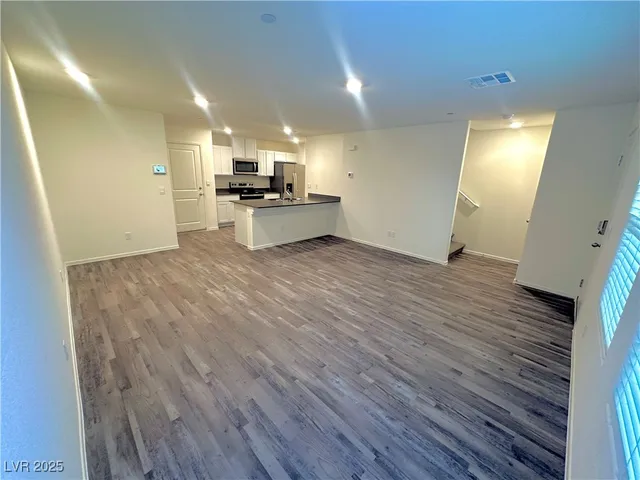 $1,995 | 6108 Hibiscus Gdn Street, North Las Vegas, NV 89081