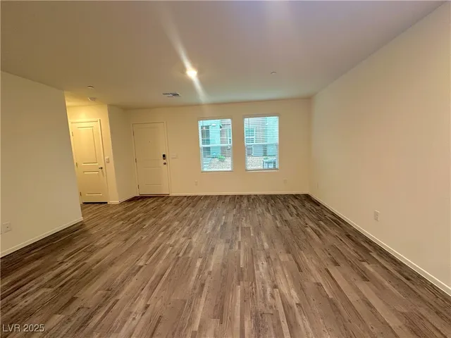 $1,995 | 6108 Hibiscus Gdn Street, North Las Vegas, NV 89081