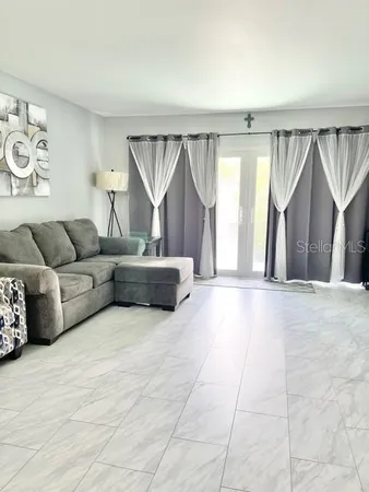 $1,895 | 1355 Villa Lane, Apopka, FL 32712
