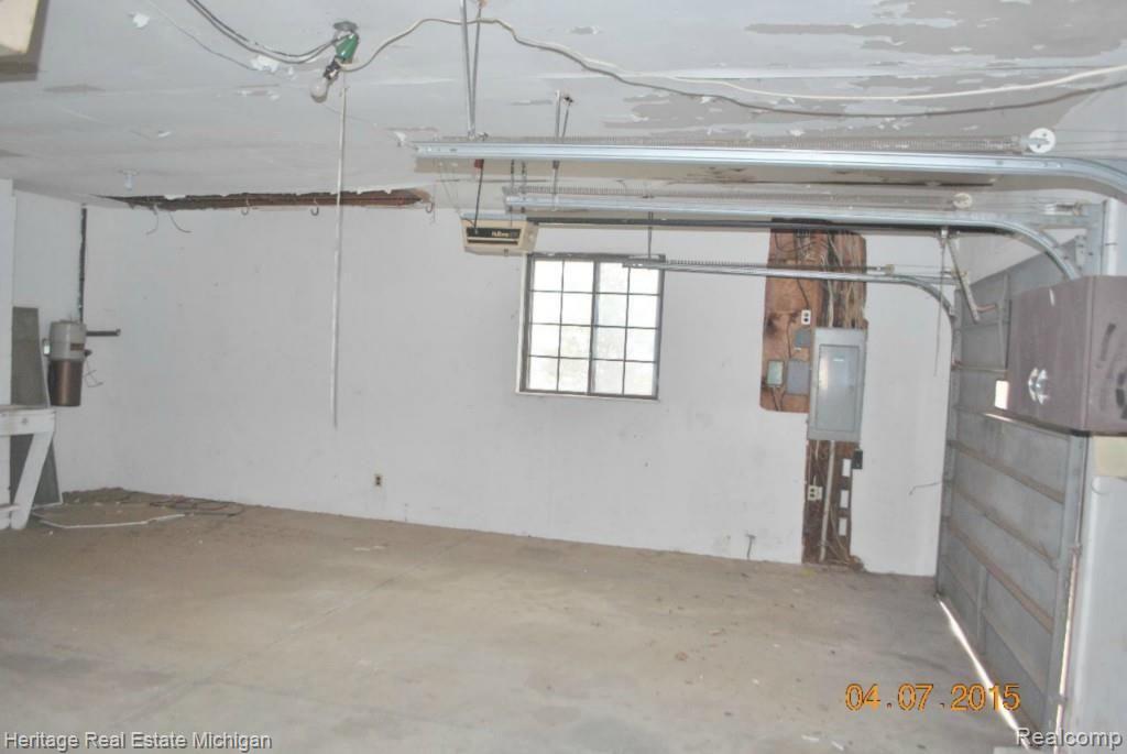 63 Endicott Howell, MI 48843 - Photo 33 of 39 inside the garage