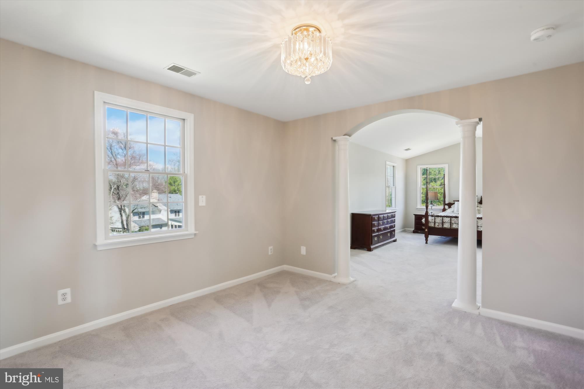 13424 Query Mill Road North Potomac, MD 20878 - Photo 23 of 66 Sitting Room