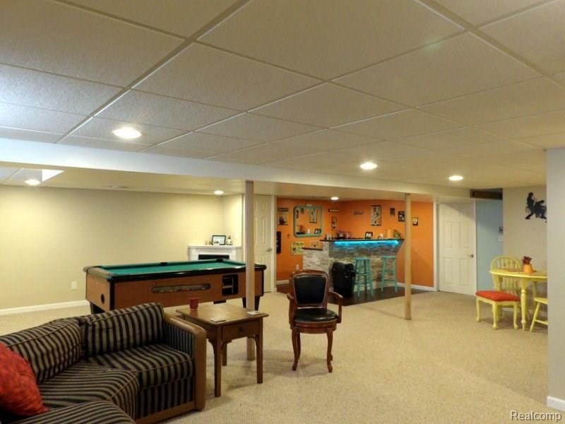 10048 Allen Road Allen Park, MI 48101 - Photo 40 of 42 103_1928.JPG