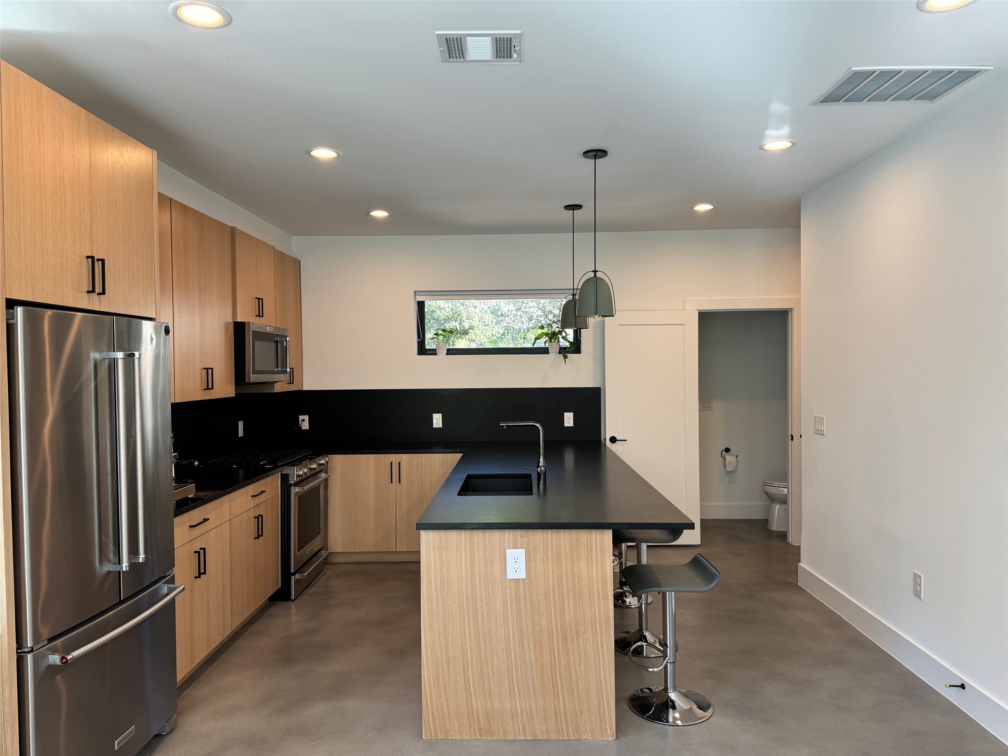 1204 Redd Street, Unit 2 Austin, TX 78745 - Photo 7 of 18