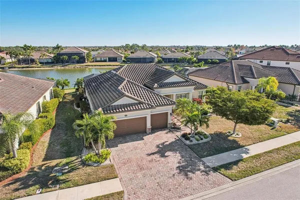 $725,000 | 20202 Cristoforo Place, Venice, FL 34293