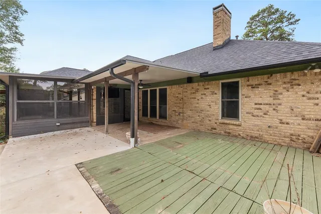 $324,900 | 18133 Briarcrest Drive, Flint, TX 75762
