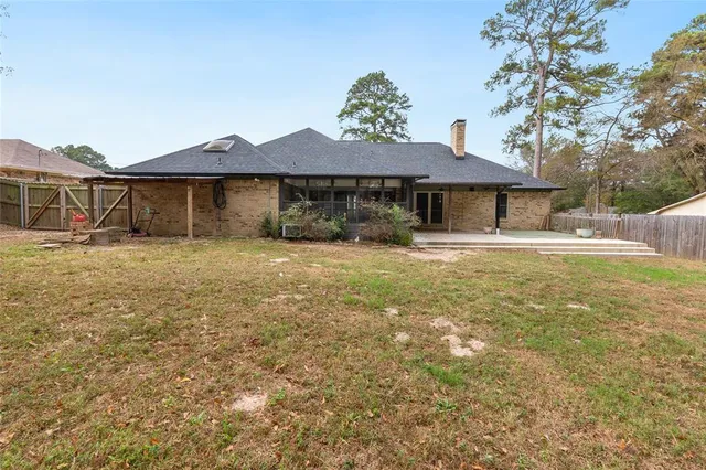 $324,900 | 18133 Briarcrest Drive, Flint, TX 75762