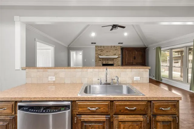 $324,900 | 18133 Briarcrest Drive, Flint, TX 75762