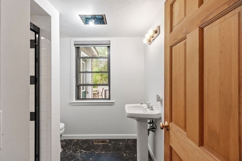 79 Kendall Pond Road South Gardner, MA 01440 - Photo 23 of 35 Gallery Image 23