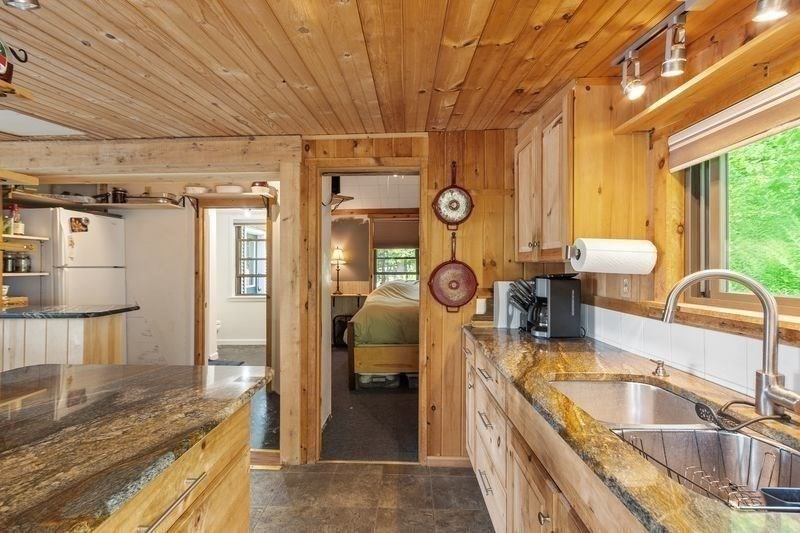 79 Kendall Pond Road South Gardner, MA 01440 - Photo 8 of 35 Gallery Image 8