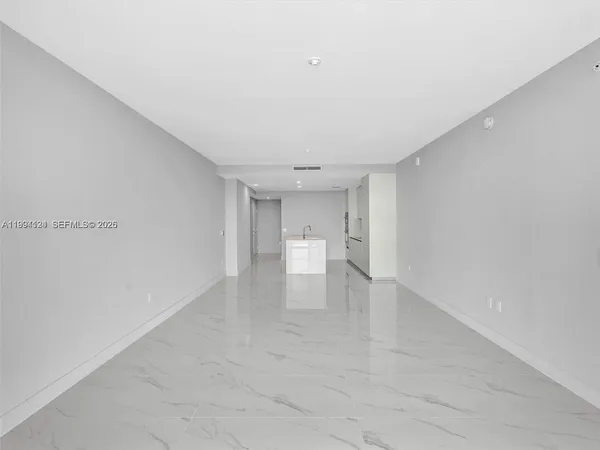 $9,500 | 711 Northeast 23rd Terrace, Unit 3303, Miami, FL 33137