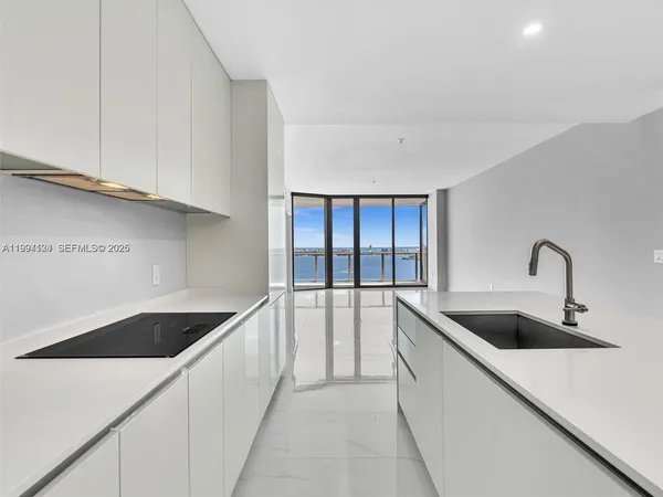 $9,500 | 711 Northeast 23rd Terrace, Unit 3303, Miami, FL 33137