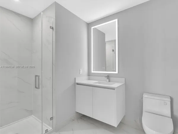 $9,500 | 711 Northeast 23rd Terrace, Unit 3303, Miami, FL 33137