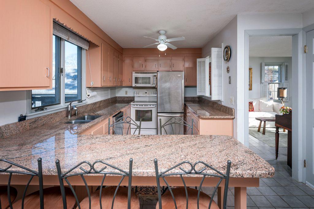 7 Acorn Street York, ME 03909 - Photo 4 of 17 _4_C-21-9929-Edit