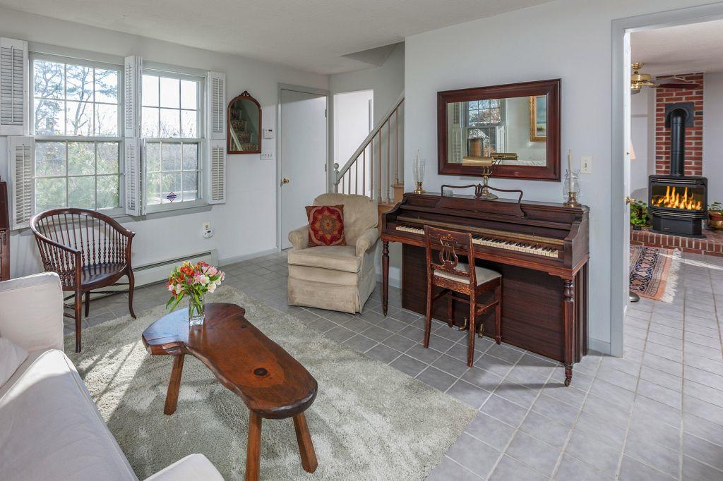 7 Acorn Street York, ME 03909 - Photo 8 of 17 _8_C-21-9979-Edit