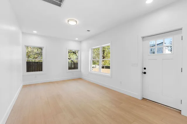 $2,350 | 1815 7th Avenue North, Nashville, TN 37208