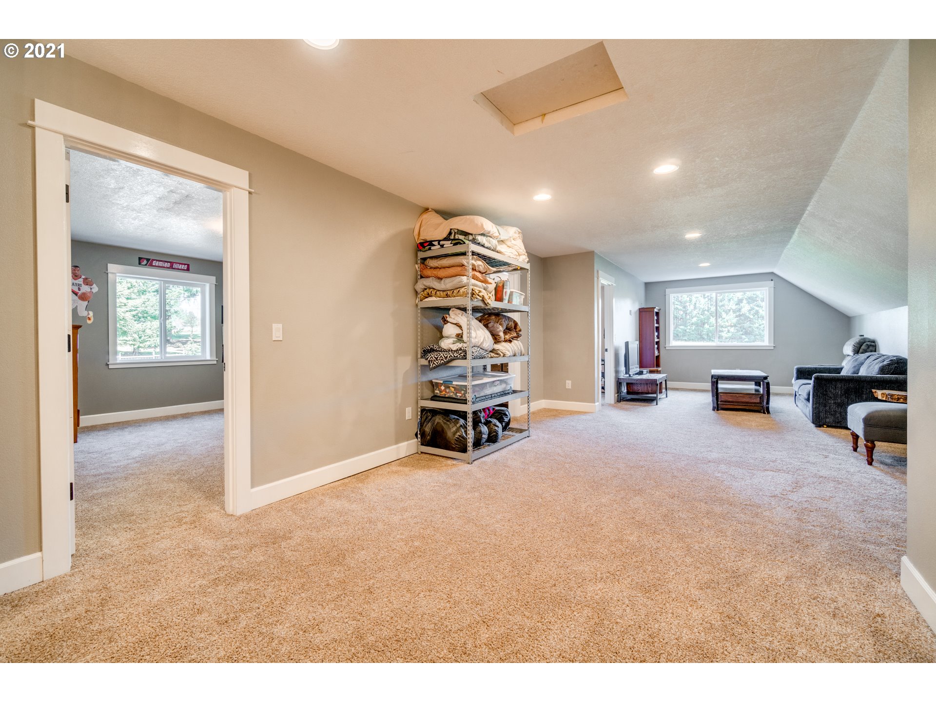 47280 Southeast Coalman Road Sandy, OR 97055 - Photo 20 of 32 a view of a livingroom with a fireplace