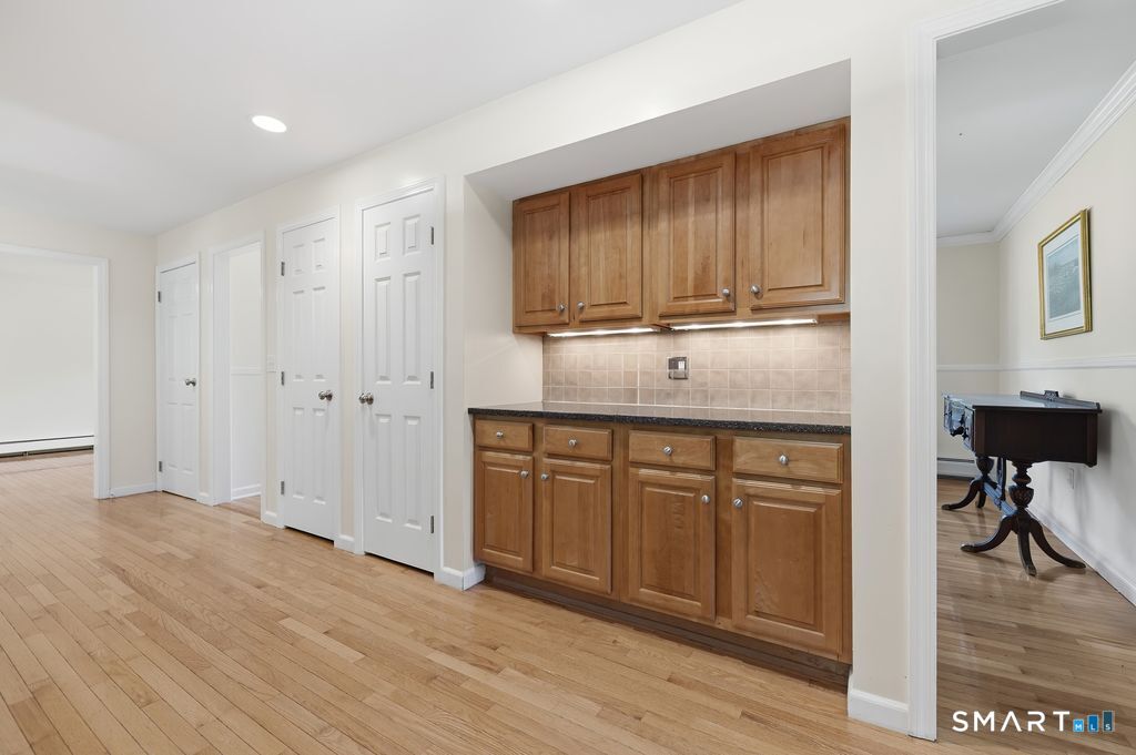 152 Holmes Road Ridgefield, CT 06877 - Photo 6 of 39