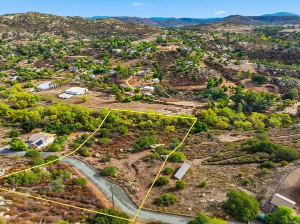 $200,000 | 3 Hatfield Lane, Ramona, CA 92065