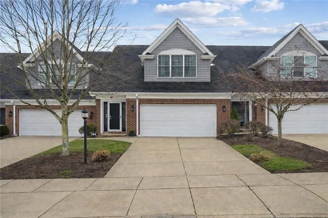 $350,000 | 204 Lenox Court, Imperial, PA 15126