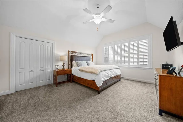 $350,000 | 204 Lenox Court, Imperial, PA 15126