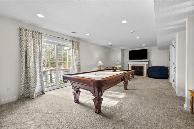 $350,000 | 204 Lenox Court, Imperial, PA 15126