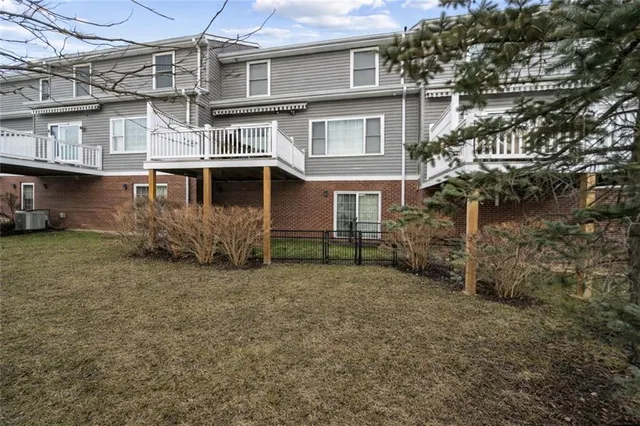 $350,000 | 204 Lenox Court, Imperial, PA 15126