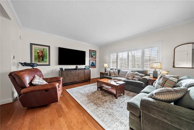 $350,000 | 204 Lenox Court, Imperial, PA 15126