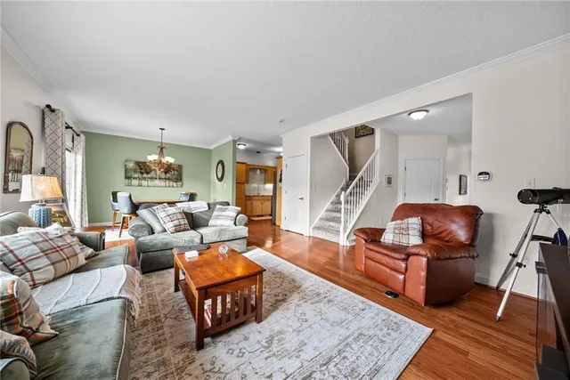 $350,000 | 204 Lenox Court, Imperial, PA 15126