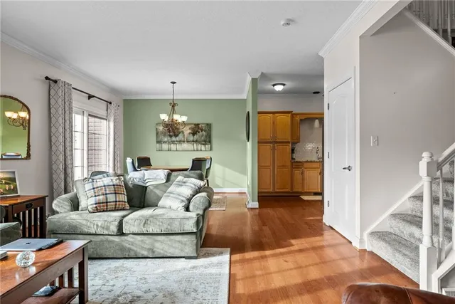 $350,000 | 204 Lenox Court, Imperial, PA 15126