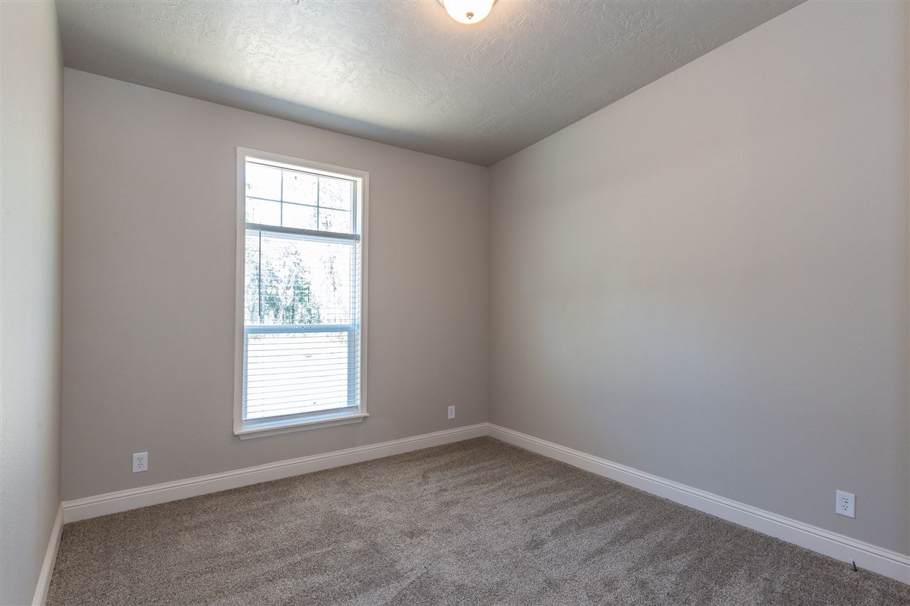 36514 North Sheldon Road Deer Park, WA 99006 - Photo 15 of 23 Gallery Image 15