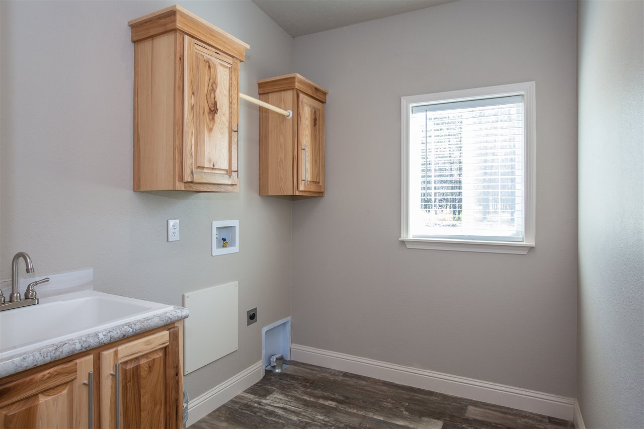 36514 North Sheldon Road Deer Park, WA 99006 - Photo 19 of 23 Gallery Image 19