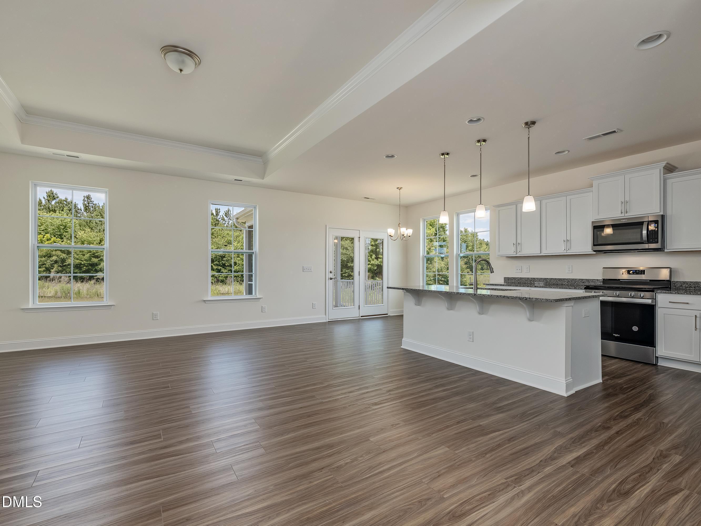 1072 Channel Drop Loop Zebulon, NC 27597 - Photo 20 of 62 Family - Kitchen