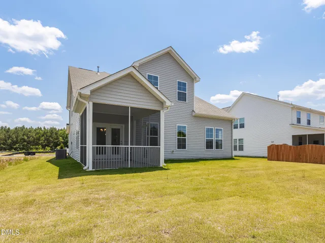 $400,775 | 1072 Channel Drop Loop, Zebulon, NC 27597