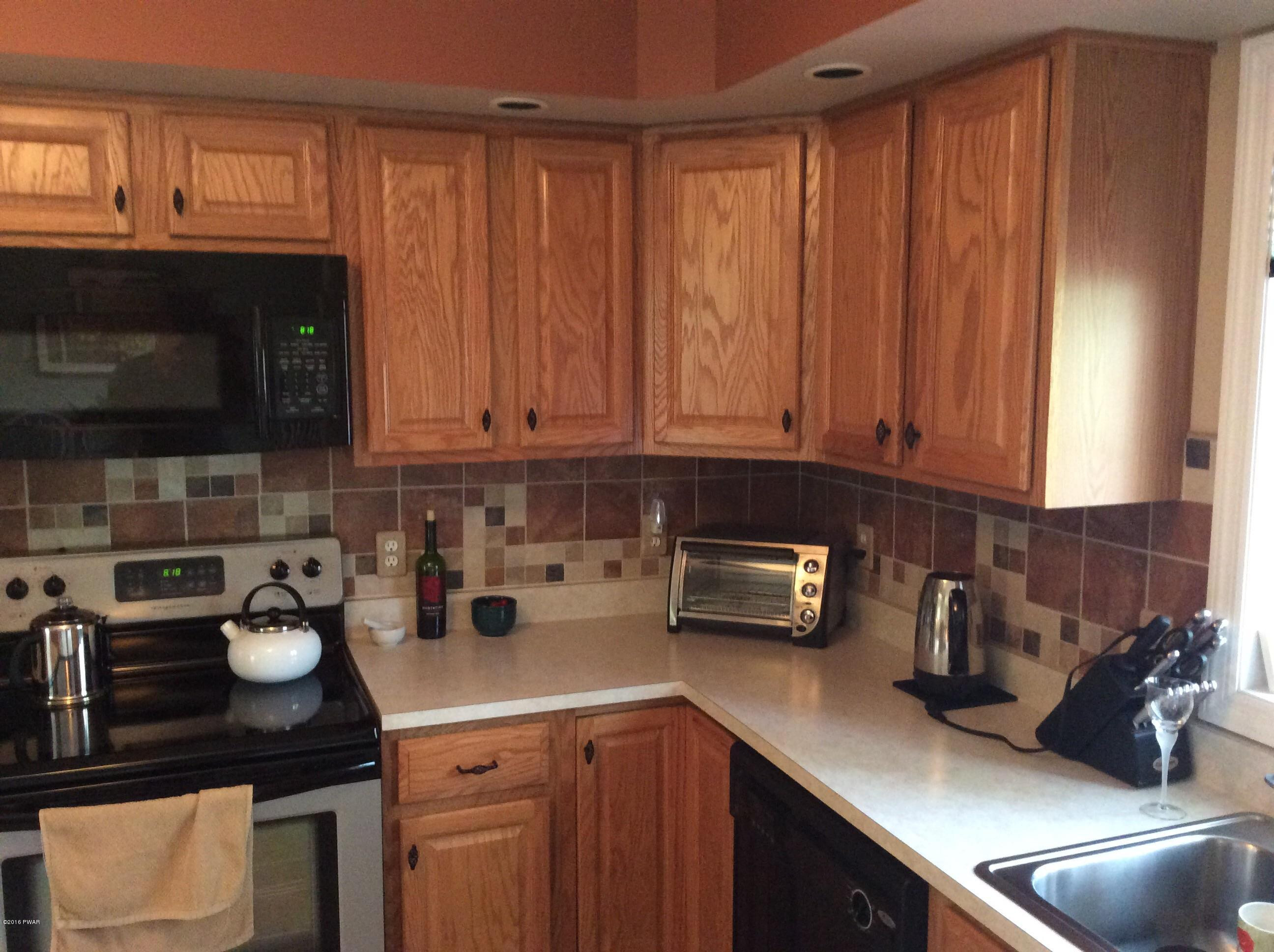 101 Lake Road Shohola, PA 18458 - Photo 27 of 89 image