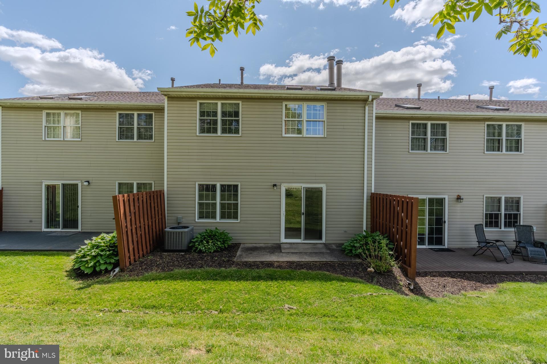 305 Stonegate Road York, PA 17408 - Photo 5 of 38 Charming backyard retreat awaits you.