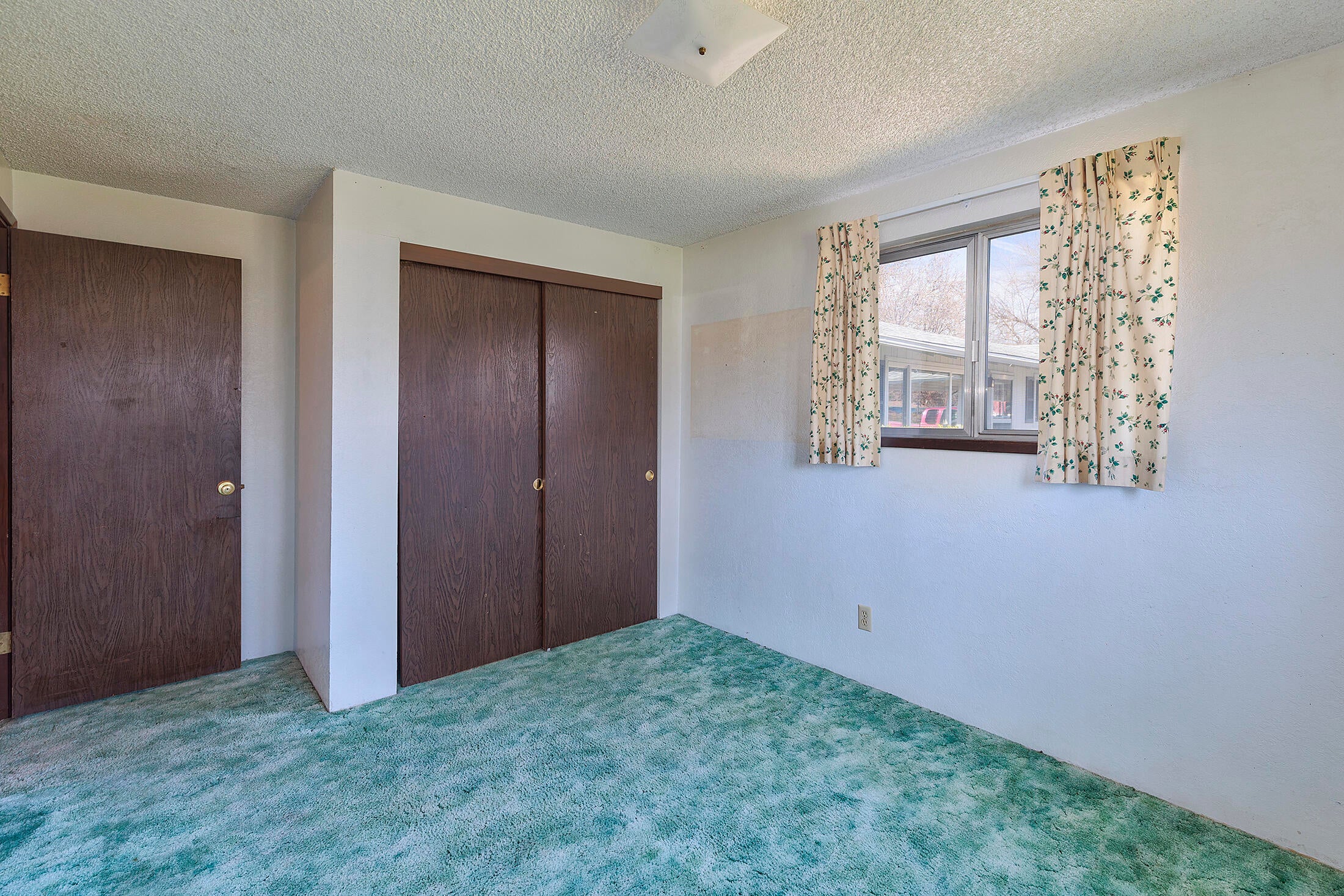 850 Crestbrook Road Medford, OR 97504 - Photo 18 of 28 crestbrook018